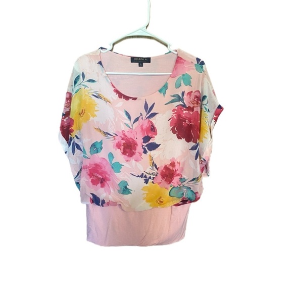 Joseph A Women’s Layered Floral Summertime Pastel Colored Short Sleeve Top Sz L - Picture 1 of 4
